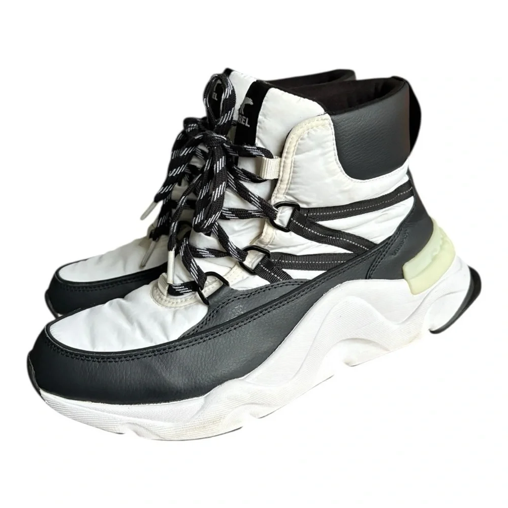 SOREL KINETIC RNEGD SPORT Waterproof Outdoor Boot Black White size 10.